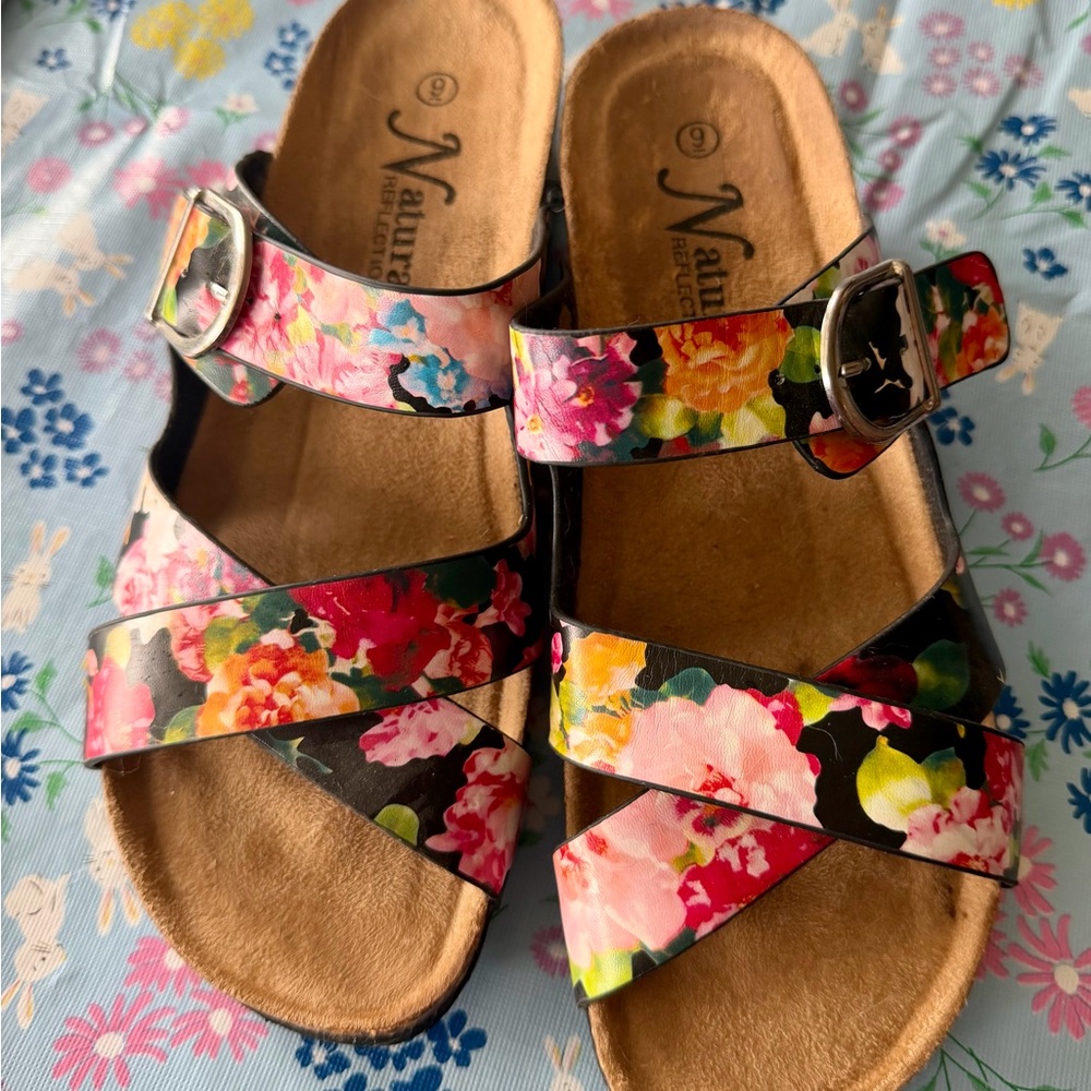 Natural Reflections Black Floral Double-Buckle Sandals . Size 9.